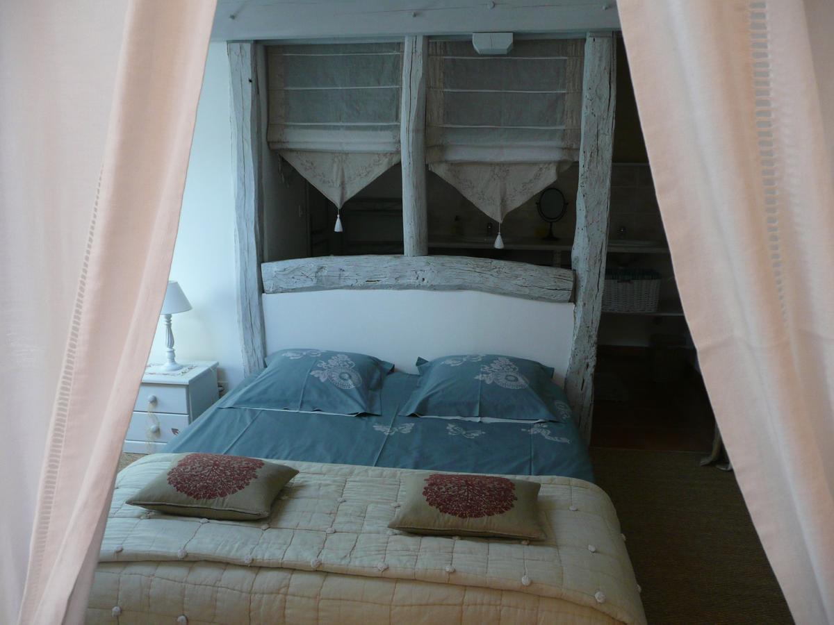 Chambres D'Hôtes Les Boudines Saint-Germain-de-Belvès Chambre photo